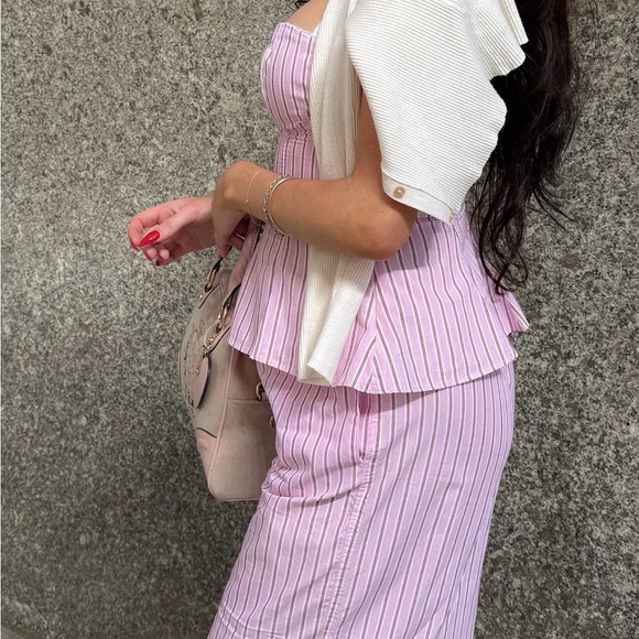 Striped Pink Straight-Leg Pants — Feminine Tailored Look - Picture 3 of 6